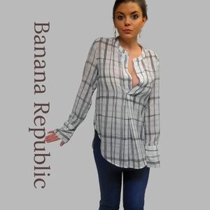 Banana Republic, blouse, size small,  black &  white thin striped blouse